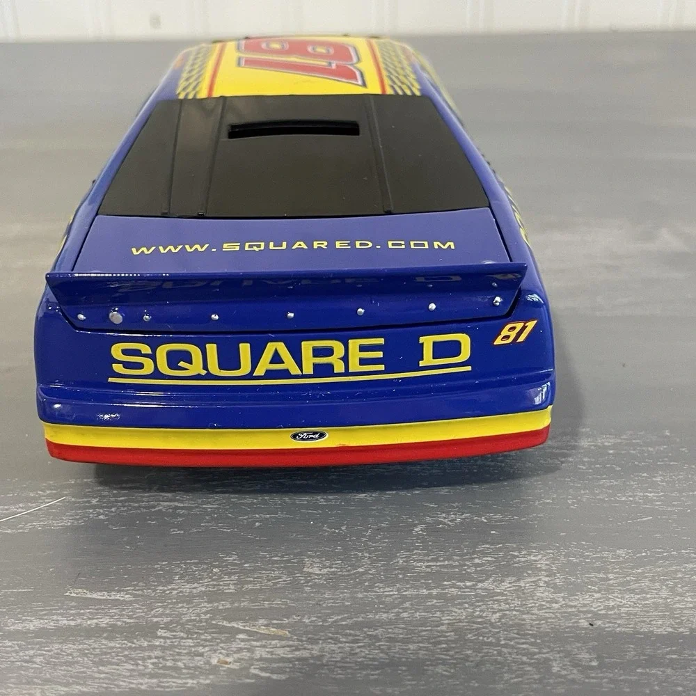 Kenny Wallace #81 Square D Racing 1997 Thunderbird ‎ 1:24 Action Diecast NIB